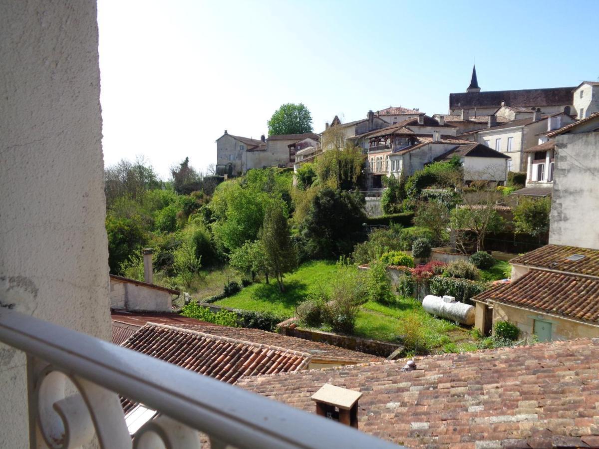 Maison Saint Jacques Aubeterre-sur-Dronne Exterior photo